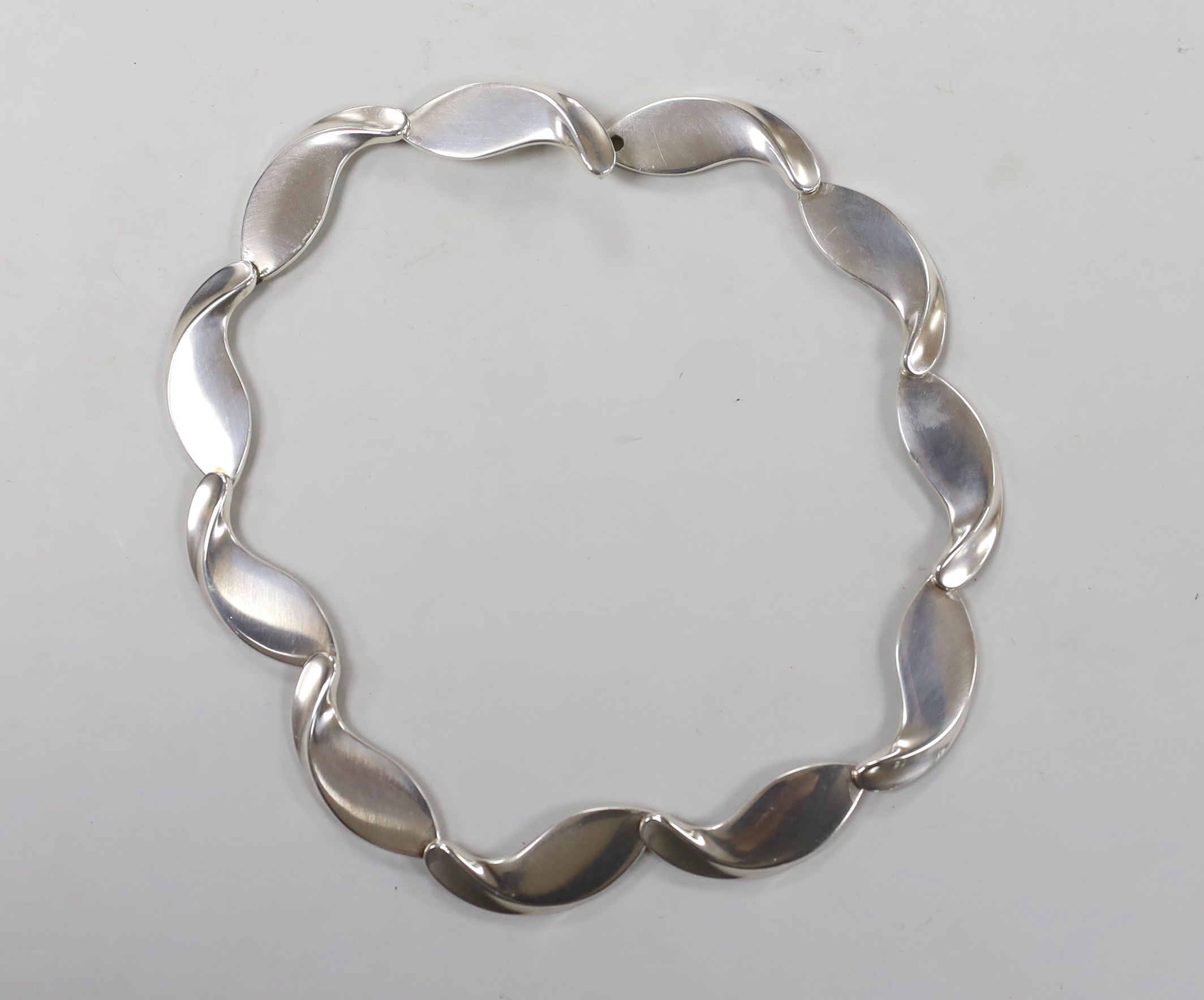 A stylish modern Georg Jensen sterling 925 curved link necklace, 42cm.